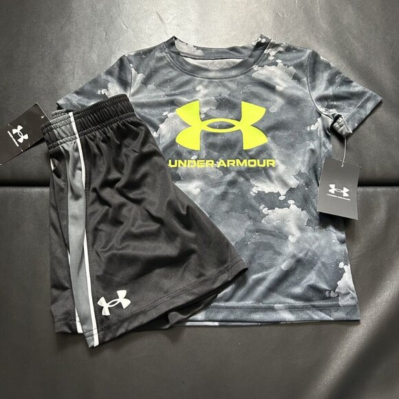 NWT Under Armour Athletic Set Boys Size 4 - Picture 1 of 3